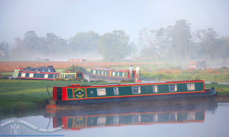 slides/River Life.jpg pictures of the wey and arun canal,mist,water,stream,fog,trees,mist,sunlight,backlight,simon parsons,surrey,ripley,wisley,newark priory,canal boats,dawn,sunrise,reflections River Life